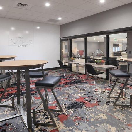 Courtyard By Marriott Austin Флюгервілль Екстер'єр фото