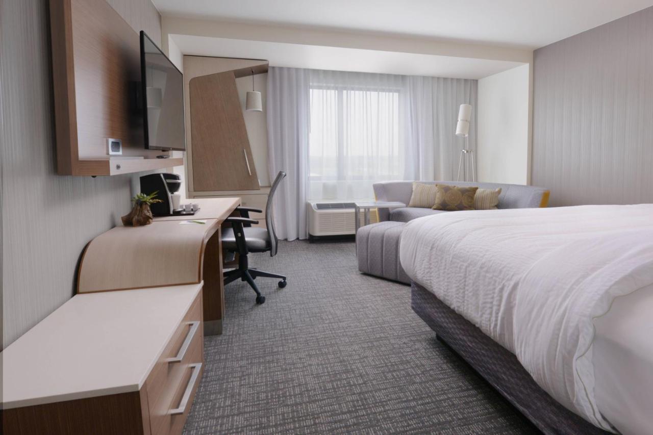 Courtyard By Marriott Austin Флюгервілль Екстер'єр фото