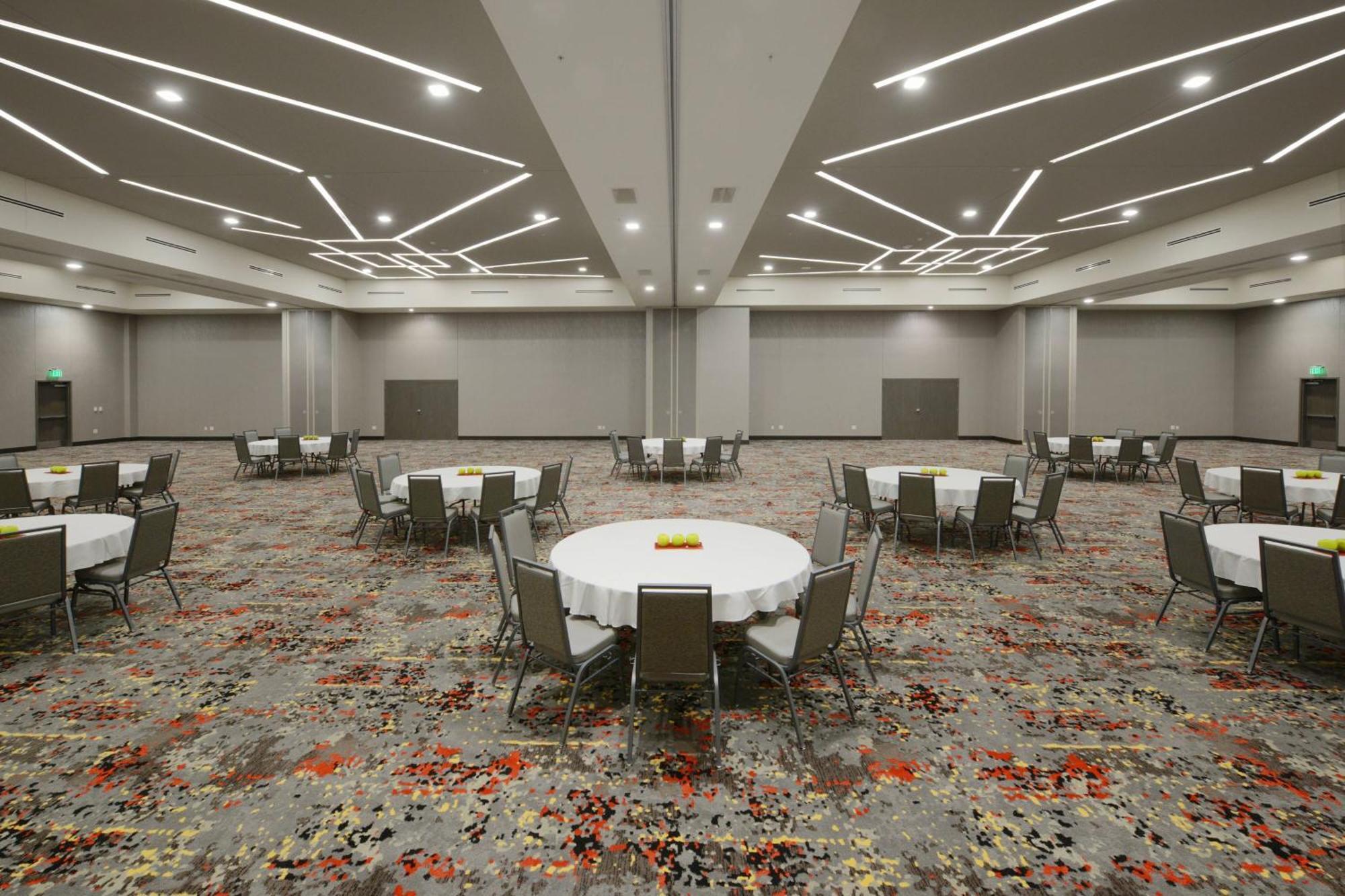 Courtyard By Marriott Austin Флюгервілль Екстер'єр фото